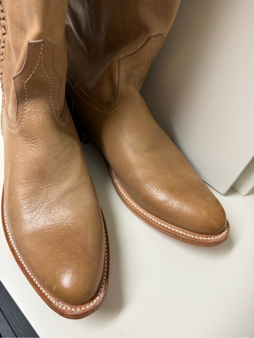Lucchese Tall Shaft Cowboy Boots – Braided Detail – Tan/Camel Leather – Unworn - Picture 11 of 16